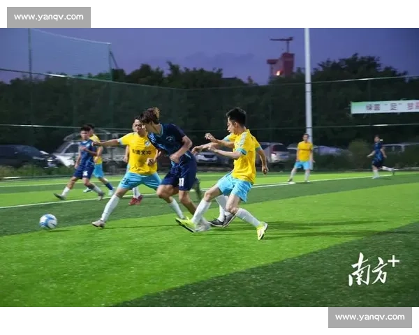 今日足球赛事全程直播：精彩对决不容错过，快来一起观看！